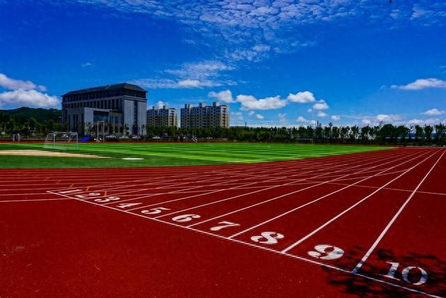 爱游戏中国官方网站400米塑胶跑道的特点